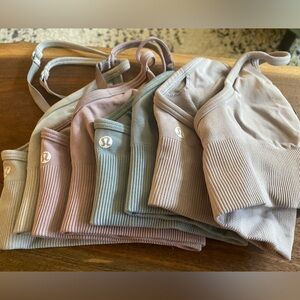 size 2 lululemon sports bra (1 per order)